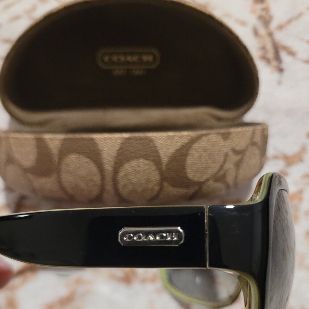 Coach sunglasses and case - Picture 7 of 9